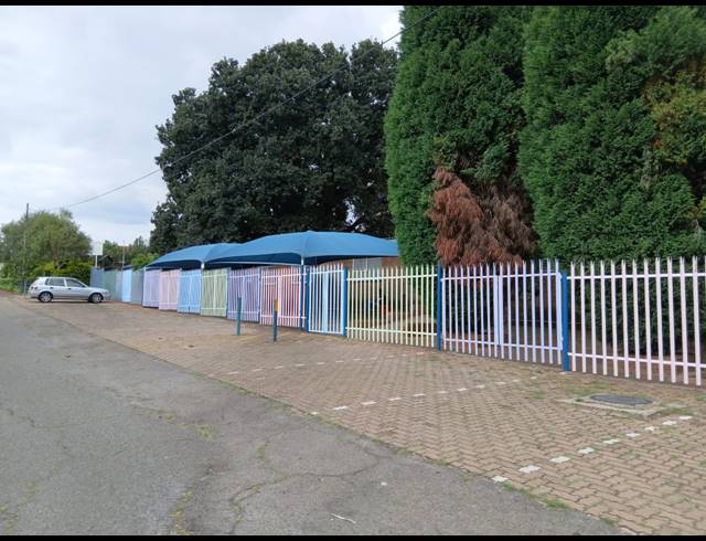 1,800M² BUSINESS CENTRE FOR SALE IN HORIZON VIEW